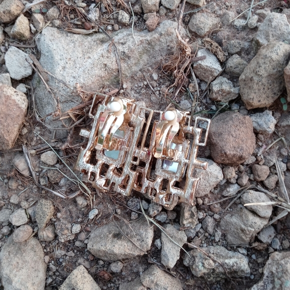 Red 💢❤Rhinestone 💋 Earrings Clip - Picture 4 of 6